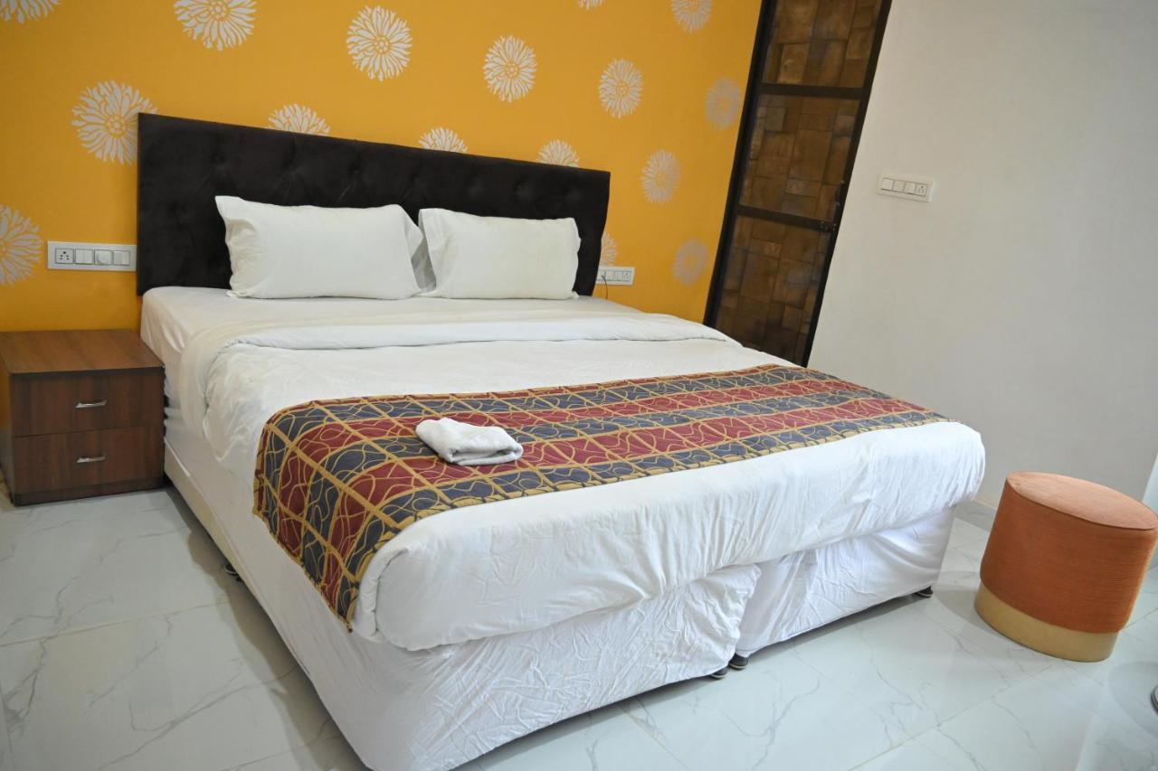 Hotel Apni Haveli อุเดเปอร์ ภายนอก รูปภาพ