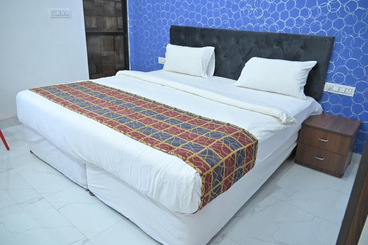 Hotel Apni Haveli อุเดเปอร์ ภายนอก รูปภาพ